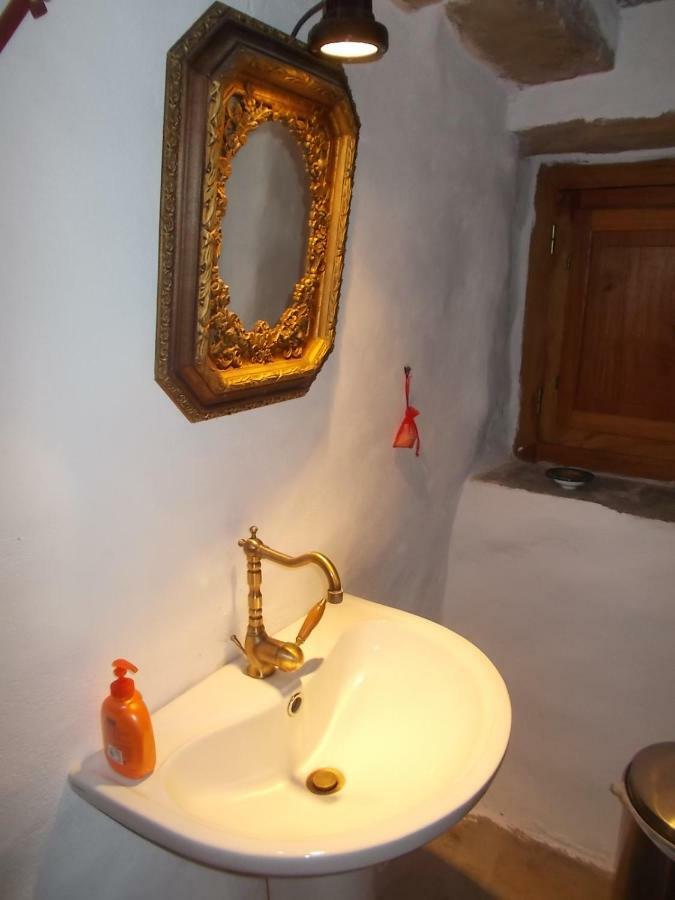 Cyclades Olive Museum'S Guest House Pitrofos ภายนอก รูปภาพ