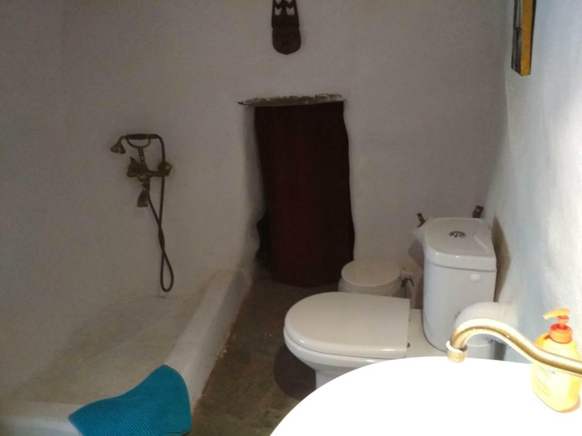 Cyclades Olive Museum'S Guest House Pitrofos ภายนอก รูปภาพ